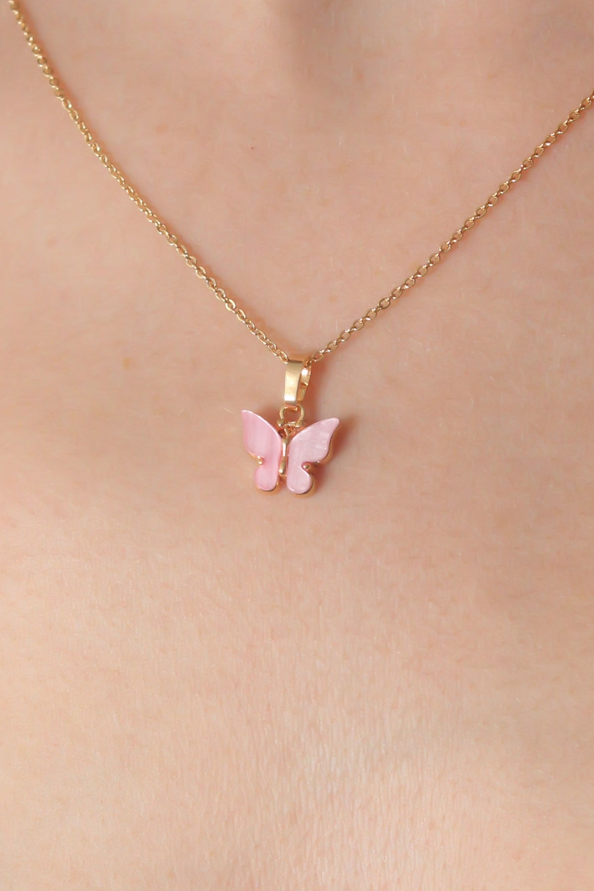 Tegan Gold Pembe Renk Kelebek Figür Kadın Kolye TG27BKO6817