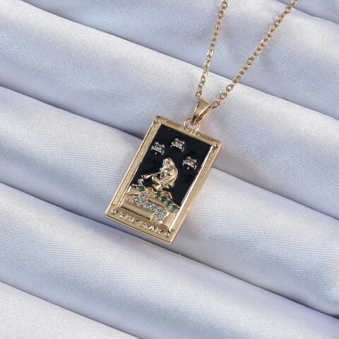 Tegan 316L Çelik Zincir Gold Renk Zirkon Taşlı Siyah Mineli Kız Figürlü Tarot Kolye TG27BKO9227