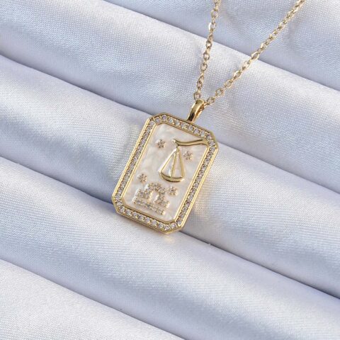 Tegan 316L Çelik Zincir Gold Renk Zirkon Taşlı Çerçeveli Tarot Kolye TG27BKO9243