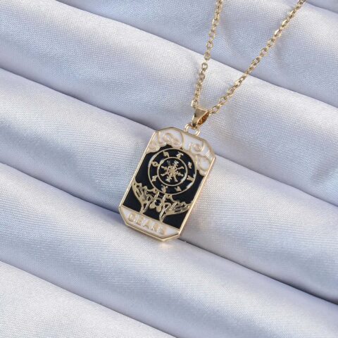 Tegan 316L Çelik Zincir Gold Renk İşlemeli Siyah Mineli Tarot Kolye TG27BKO9236