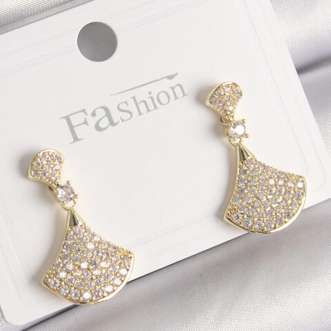 Tegan Pirinç Gold Renk Zirkon Taşlı Motif Model Kadın Küpe TG27BKP9778